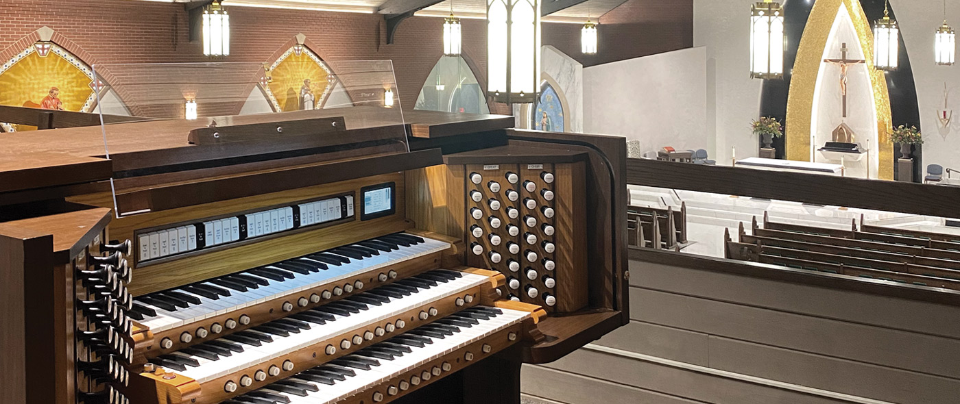 DIGITAL ORGANS & PIPE ORGAN CONSOLES