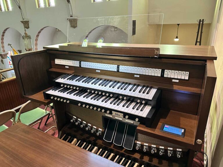 Sacred Heart Catholic Church - Leavenworth, KS - Allen GX-215a